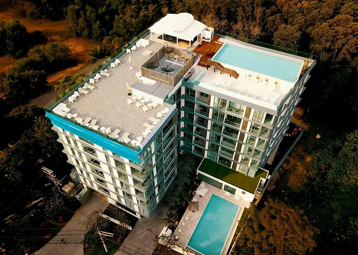 Oceanstone Resort By Lofty